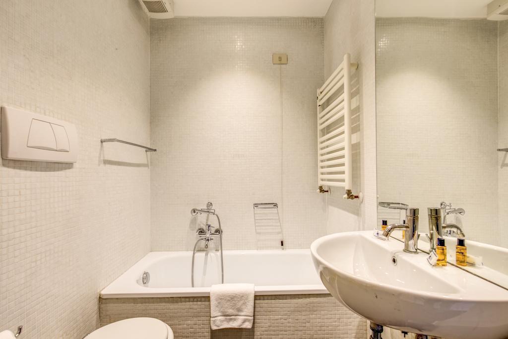 Appartamento Piazza Farnese Exclusive View 2 Bedroom En *